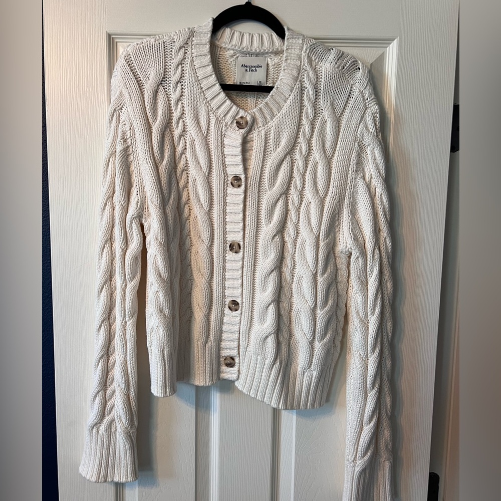 Abercrombie & Fitch cable sweater